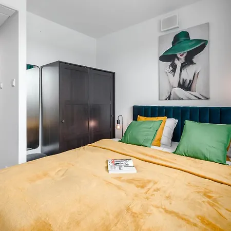 Chill Apartments Pileckiego Warsaw Exterior photo